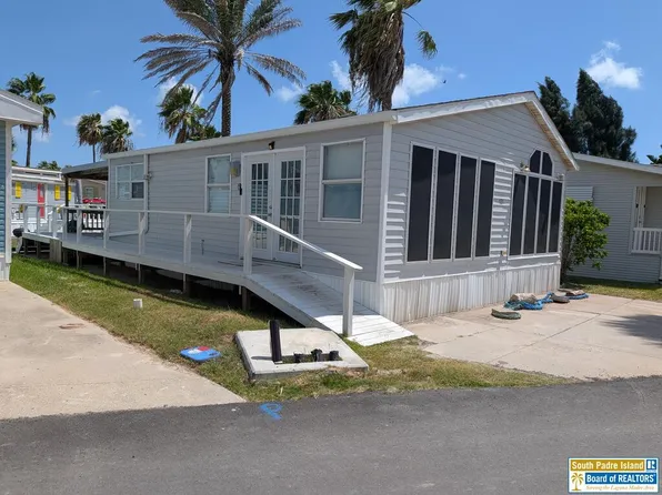 513 W Clam Cir, Port Isabel, TX 78578