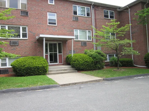73 Walnut St APT 6, Newton, MA 02460