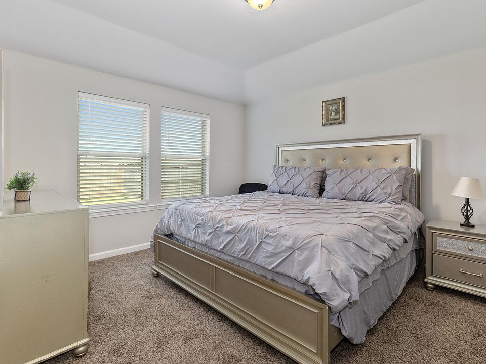 Master bedroom - King