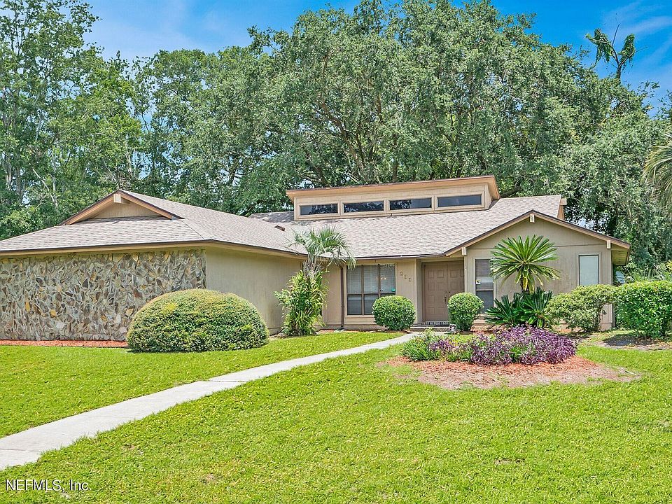 1st image of 283 Glenlyon Dr Unit I