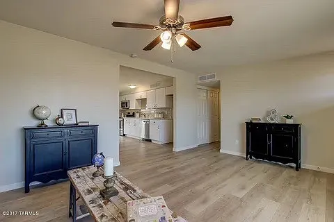 3733 S Manitoba Ave — Photo 5