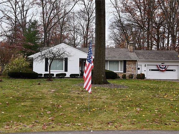 2nd image of 365 Deer Trail Ave