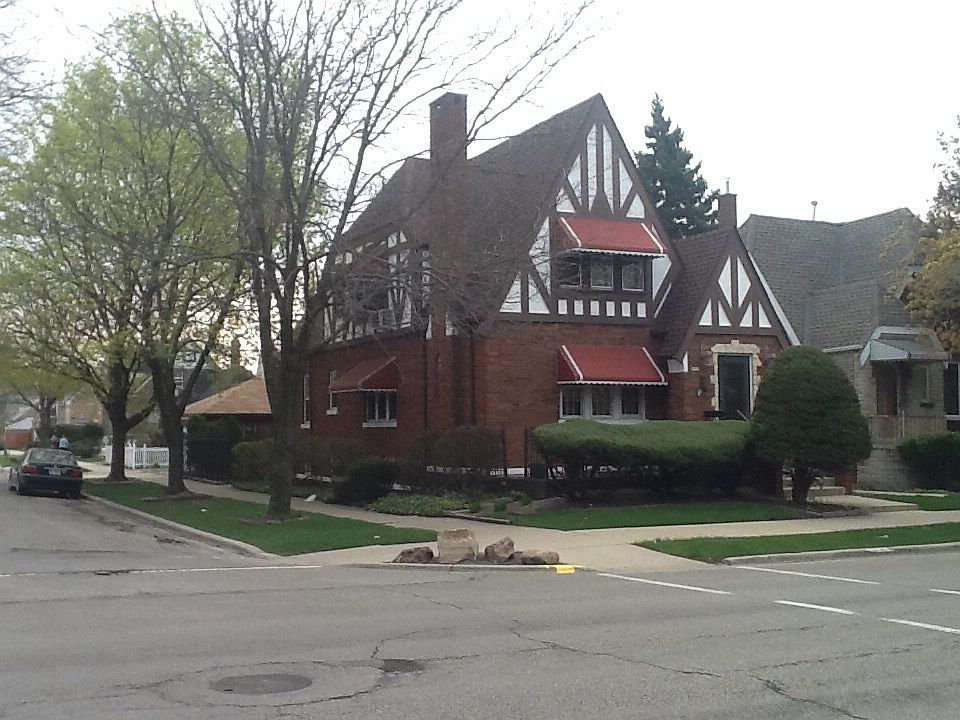 1st image of 3259 N Oak Park Ave #1