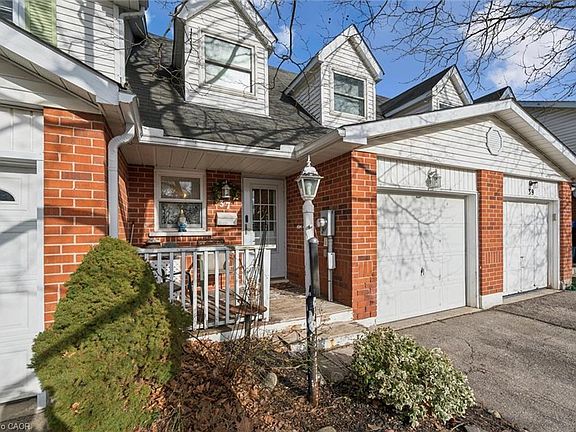 4th image of 37 Edgemere Dr