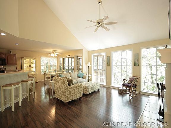 2nd image of 344 Deerfield Est