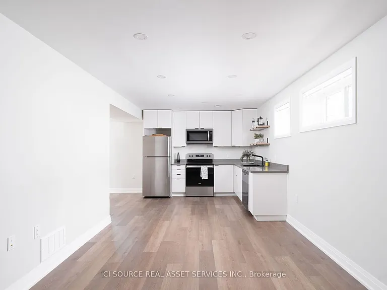 46 Louise Ln #LOWER — Photo 14