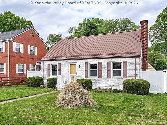 3rd image of 5212 Noyes Ave