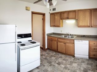 2673 N 71st St APT 4, Milwaukee, WI 53213