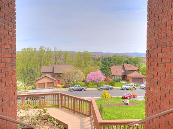 5th image of 115 Primrose Dr