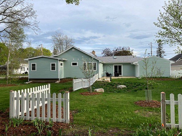 2nd image of 615 S 9th Ave