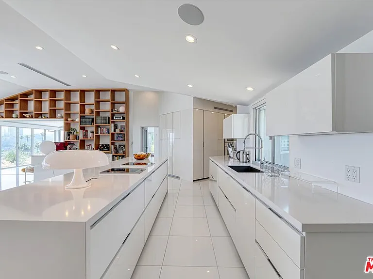 11001 Wrightwood Pl — Photo 15