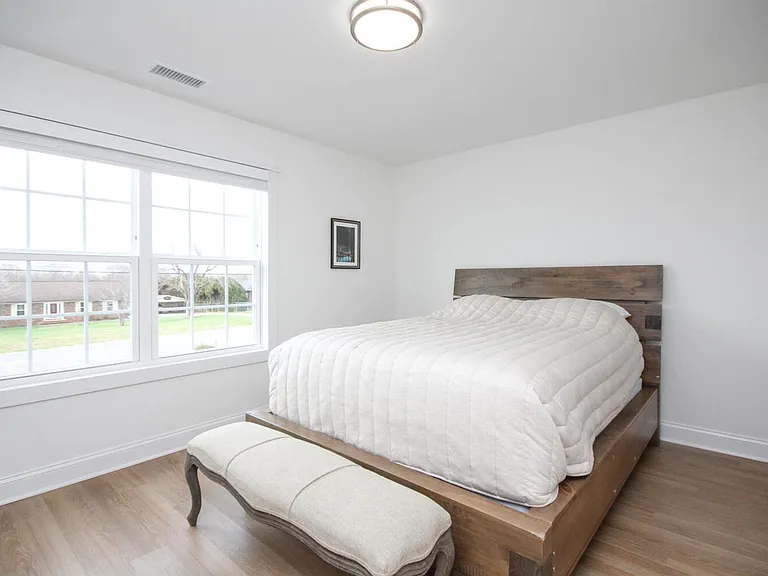 1076 Startown Rd — Photo 40