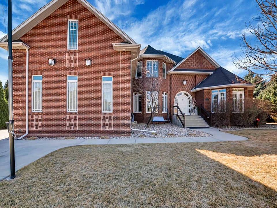 1st image of 3937 City View Dr