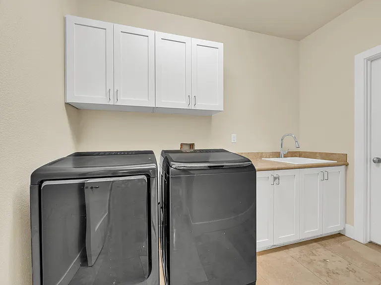 535 Santa Fe Ave — Photo 15