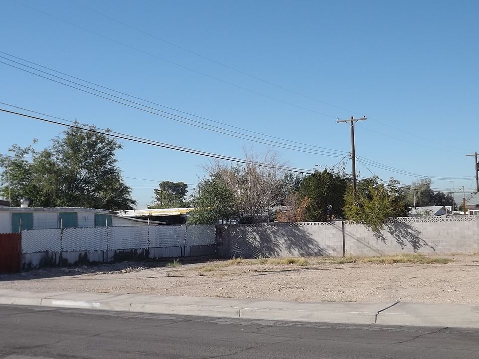 Lee Ave View