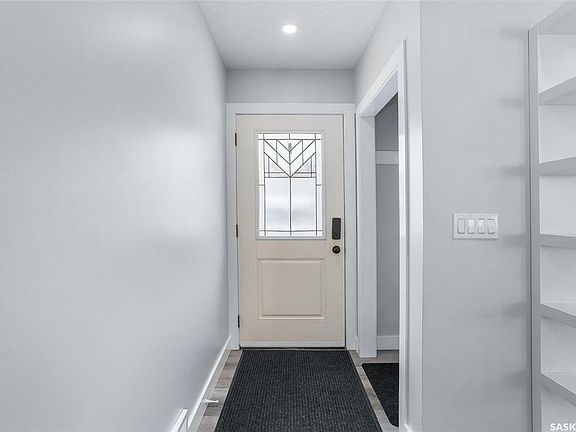3rd image of 2417 Clarence Ave S