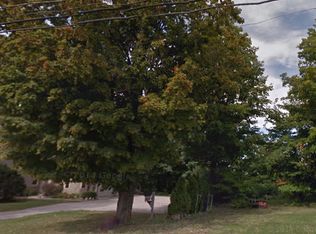 Riverside Dr, Painesville, OH