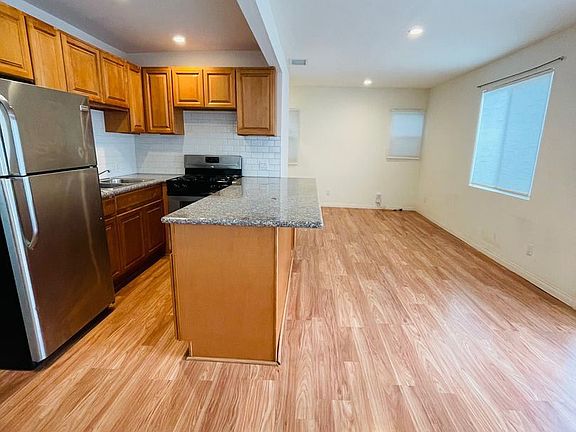 4th image of 1459 Silver Lake Blvd #1459