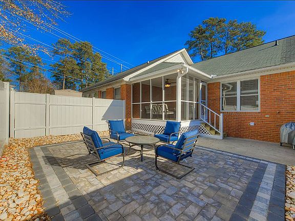 5th image of 1925 Pine Lake Dr