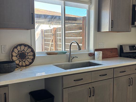 2nd image of 69 Oak St #1/2
