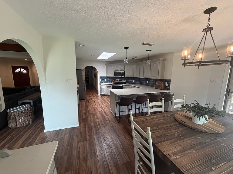 3821 Don January Ave — Photo 5