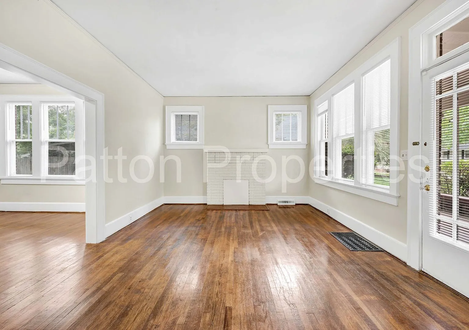 Melrose Heights — Photo 3