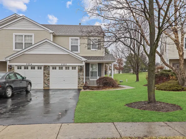 2332 Flagstone Ln, Carpentersville, IL 60110