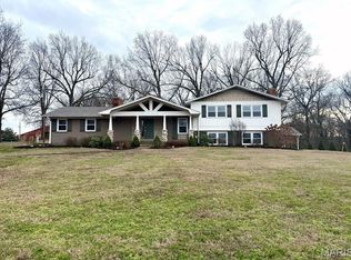 11819 Medler Ln, Dexter, MO 63841