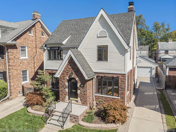 280 McKinley Ave, Grosse Pointe Farms, MI 48236