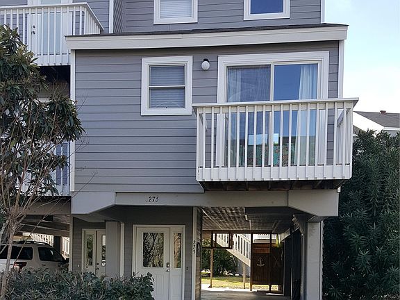 2nd image of 275 Parkside Cir
