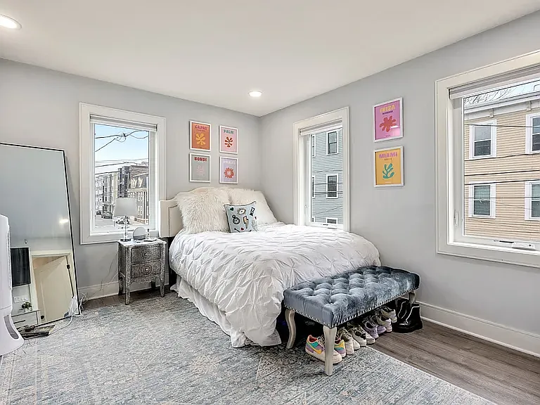 Bedroom 2 - 2nd Floor