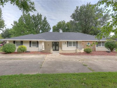 710 Village Dr, Pittsburg, KS, 66762