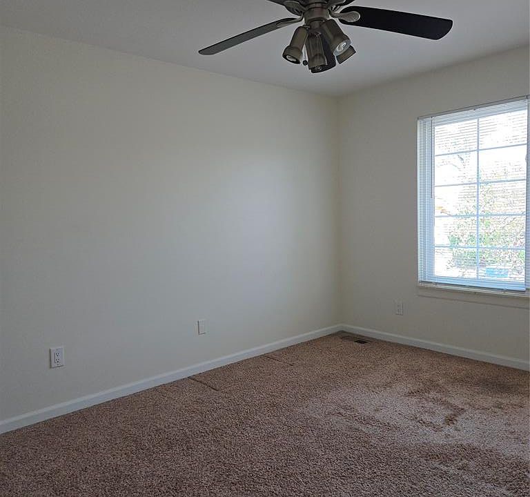 1160 Catalpa Dr Apt 207, photo 9
