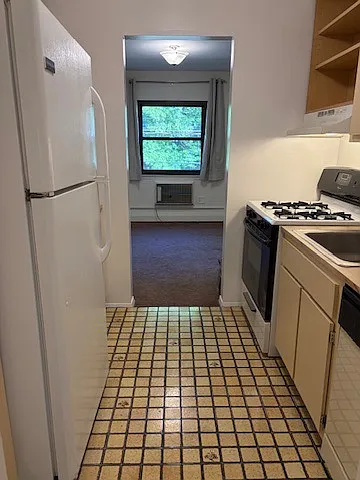 2241 Palmer Ave #3H — Photo 8