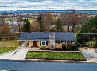 451 Ridge Ave, Ephrata, PA 17522
