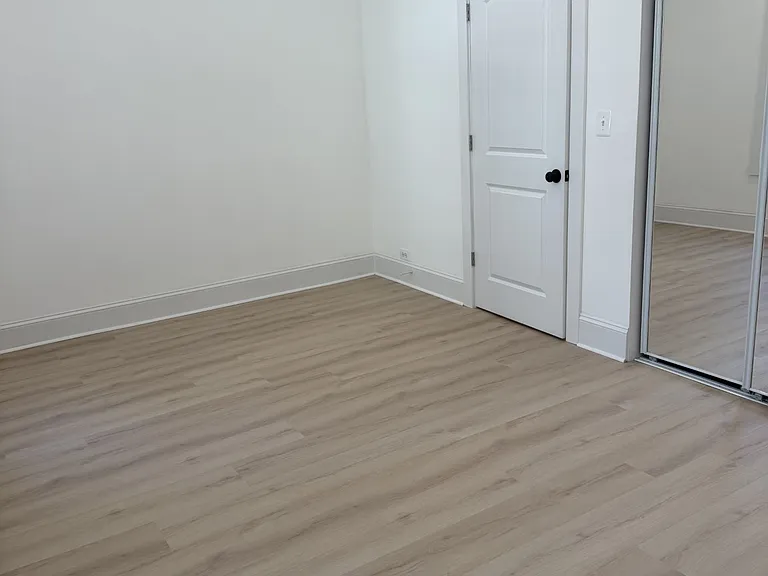 1353 N State Pkwy #4A — Photo 14