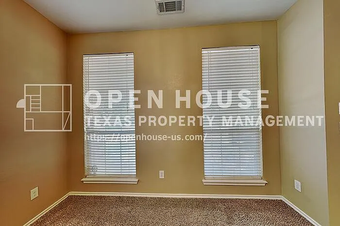 10876 Hawks Landing Rd — Photo 7