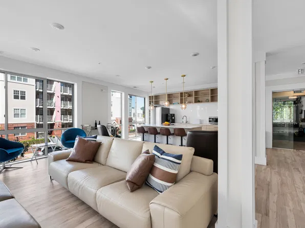 Bedford Hall Apartments