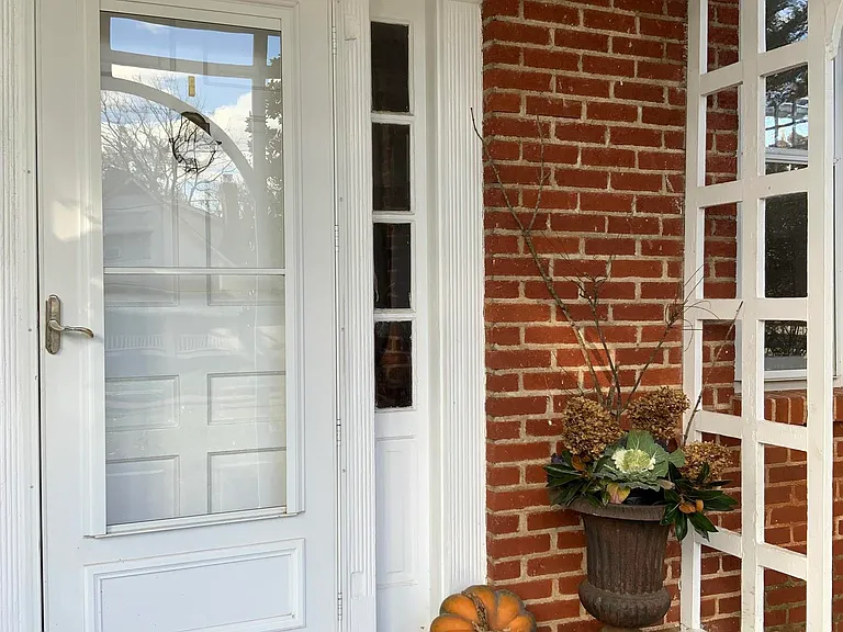 191 Barbour St — Photo 19