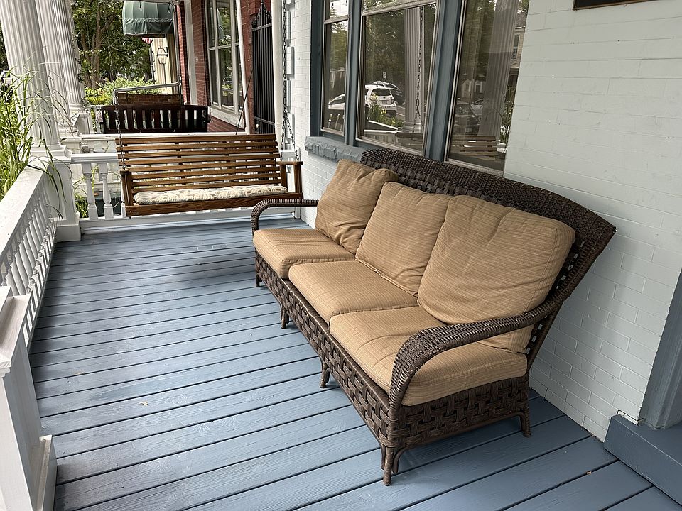 1st image of 2812 Ellwood Ave #1
