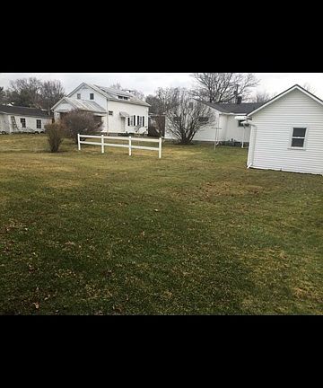 3rd image of 210 N Brentwood Dr
