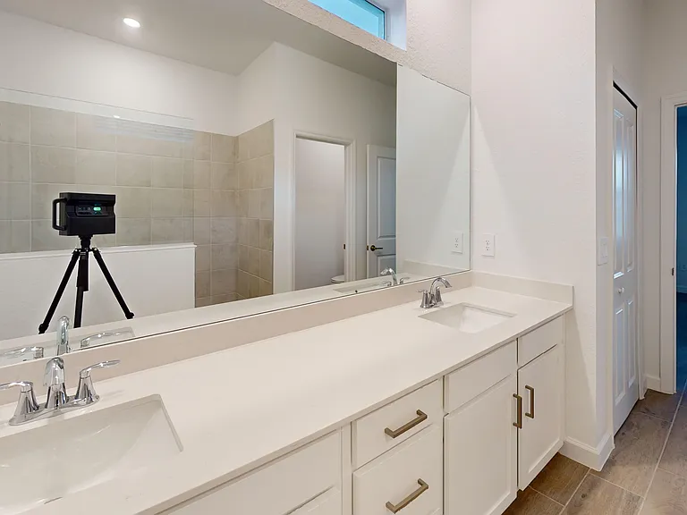 7913 Lakes Edge Ln — Photo 20