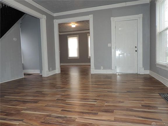 2nd image of 1320 Oakridge Dr