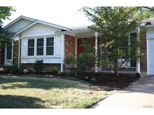 362 Sorrento Dr photo 1