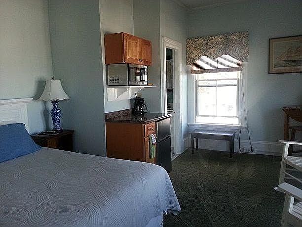 studio unit with views