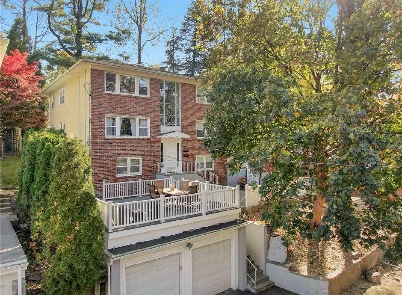 3 bed, 1.5 bath, 1400 sqft, $4,500 — Photo 1
