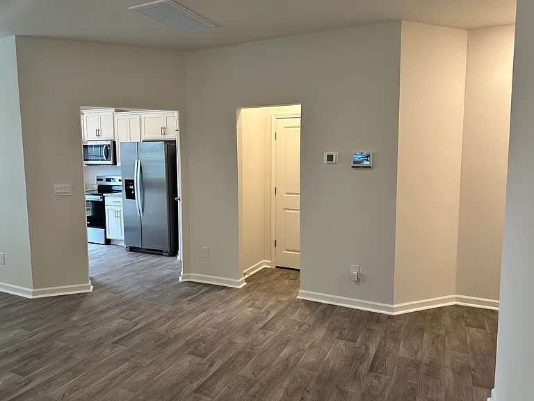 1351 Amberview Ln — Photo 25