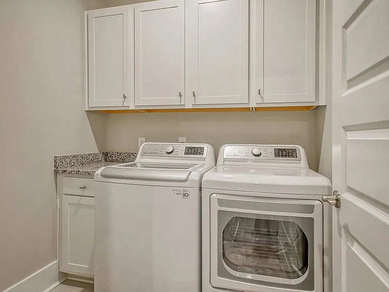 128 Sandy Bend Ln — Photo 2