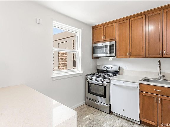 4th image of 260-57 75th Avenue #2