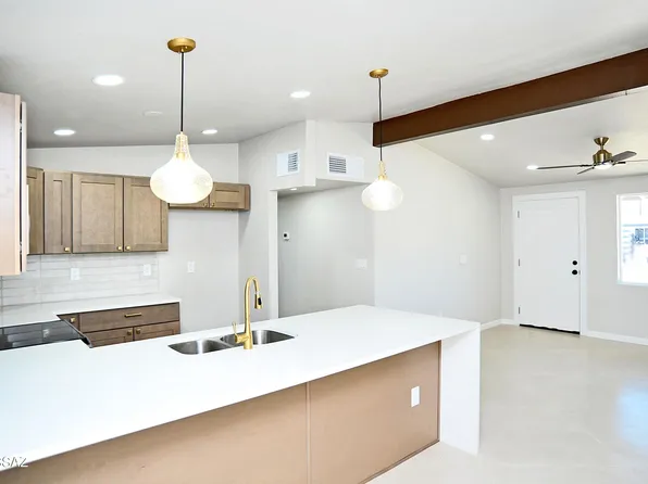 1055 W King St, Tucson, AZ 85705
